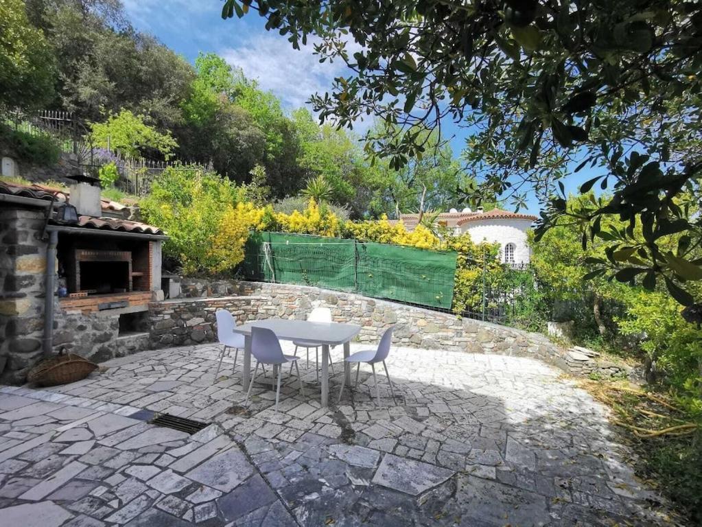 Bas De Villa Au Calme 卢贝新城 外观 照片